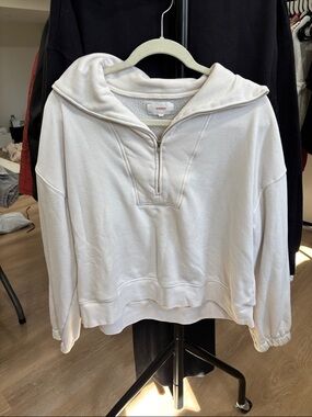 Xirena Oliver Sweatshirt, Size Medium, Cream, 1/2 Zip Up